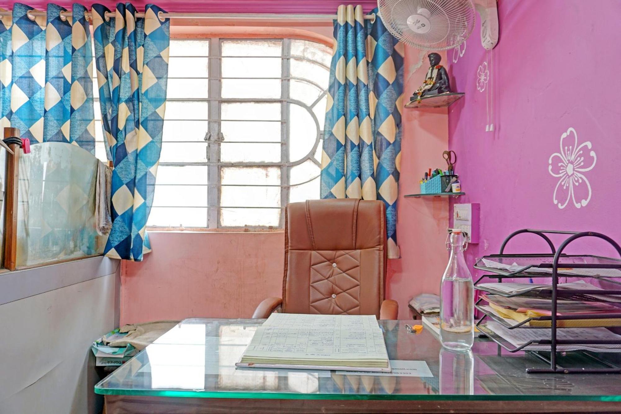 Spot On Hotel Prakash Residency, Near Hanuman Gym Ajmera Colony, Pimpri Dış mekan fotoğraf