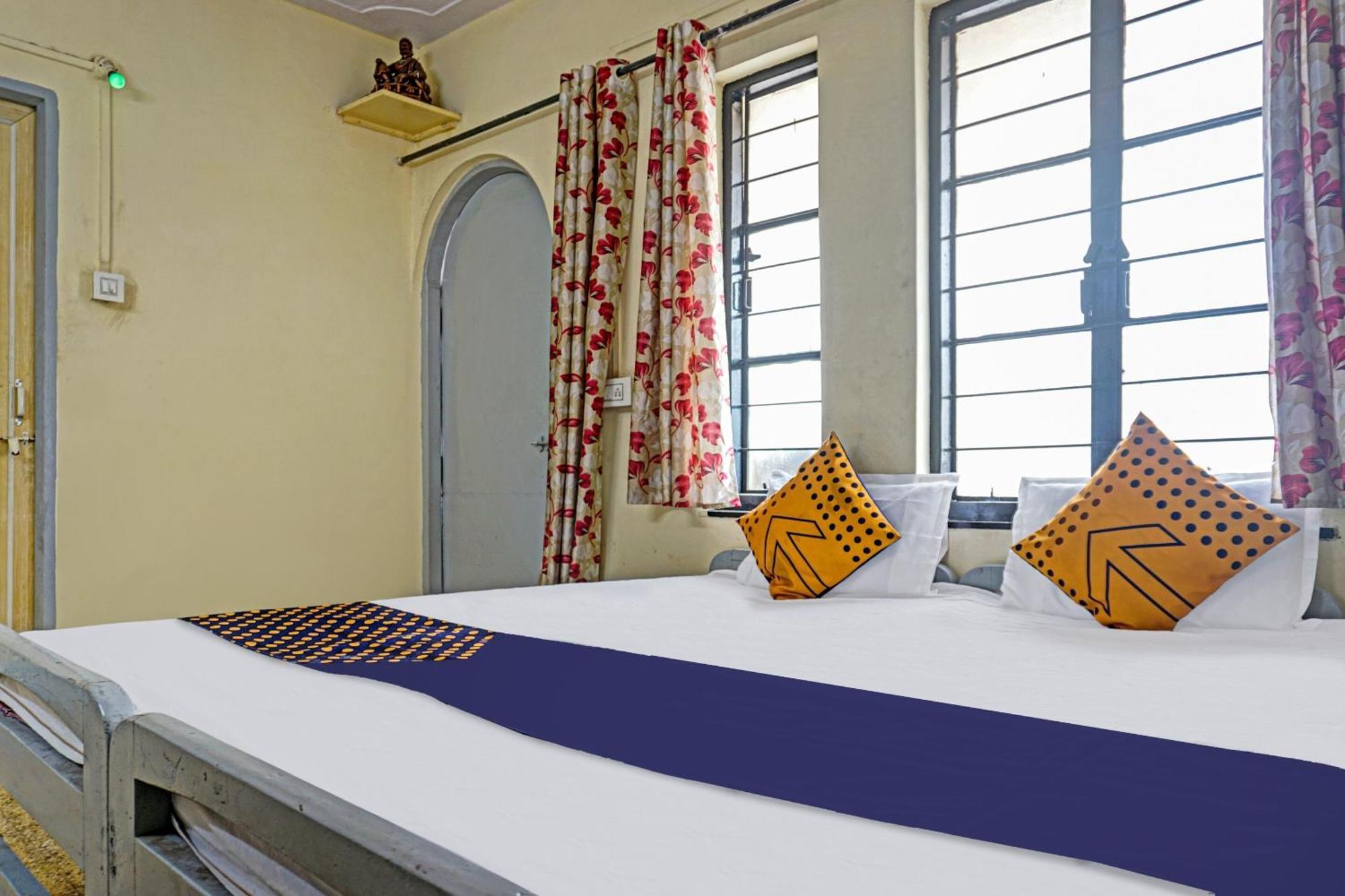 Spot On Hotel Prakash Residency, Near Hanuman Gym Ajmera Colony, Pimpri Dış mekan fotoğraf