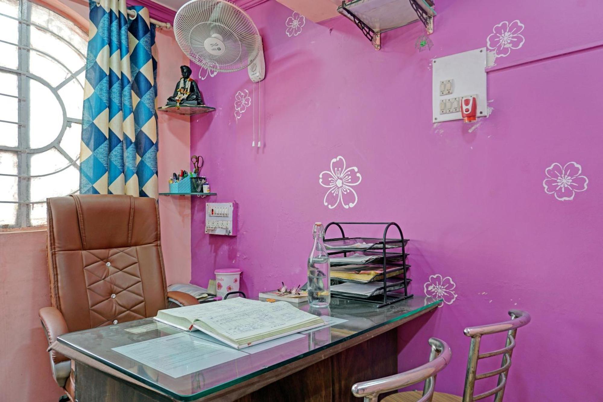 Spot On Hotel Prakash Residency, Near Hanuman Gym Ajmera Colony, Pimpri Dış mekan fotoğraf