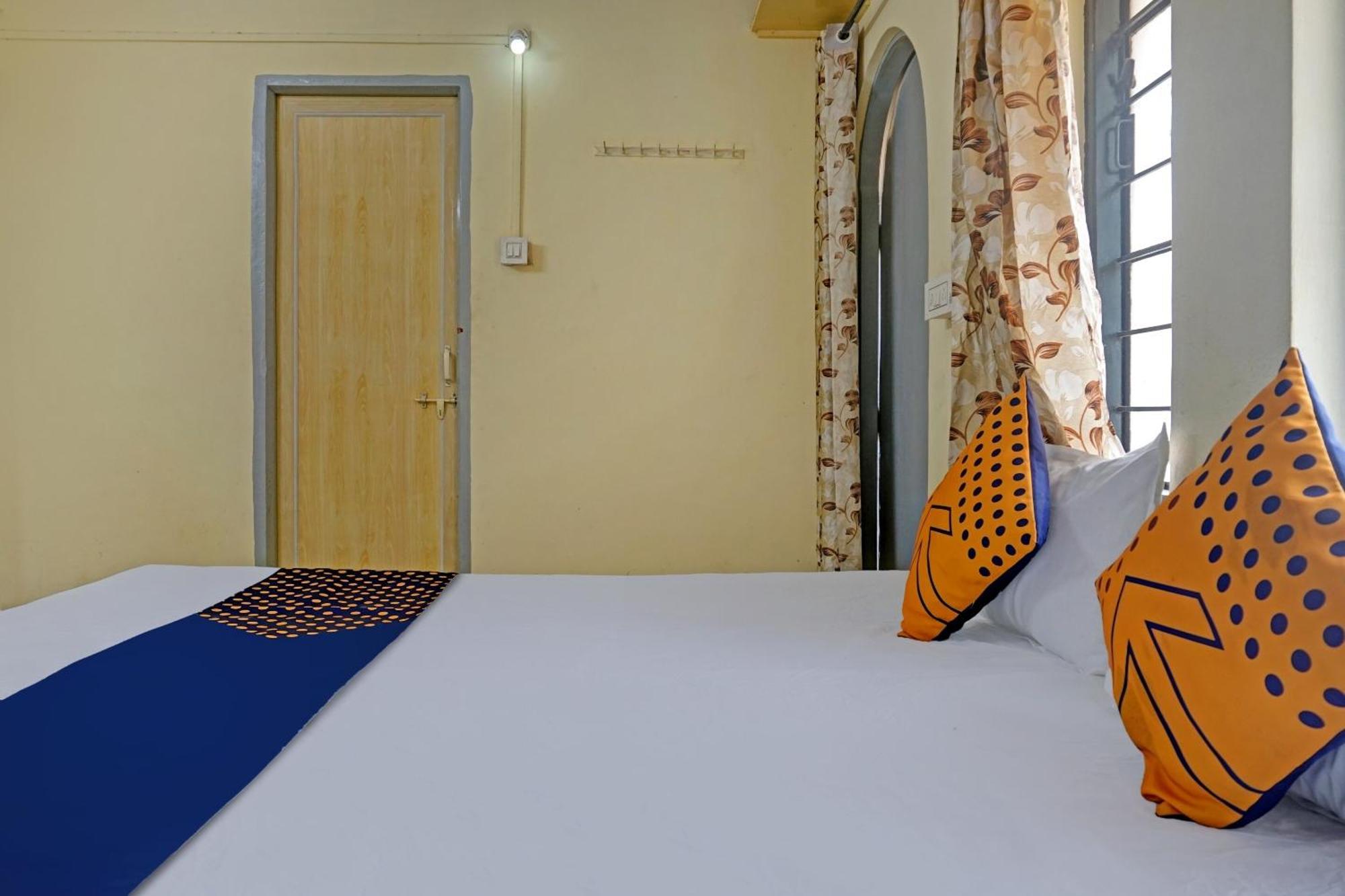 Spot On Hotel Prakash Residency, Near Hanuman Gym Ajmera Colony, Pimpri Dış mekan fotoğraf