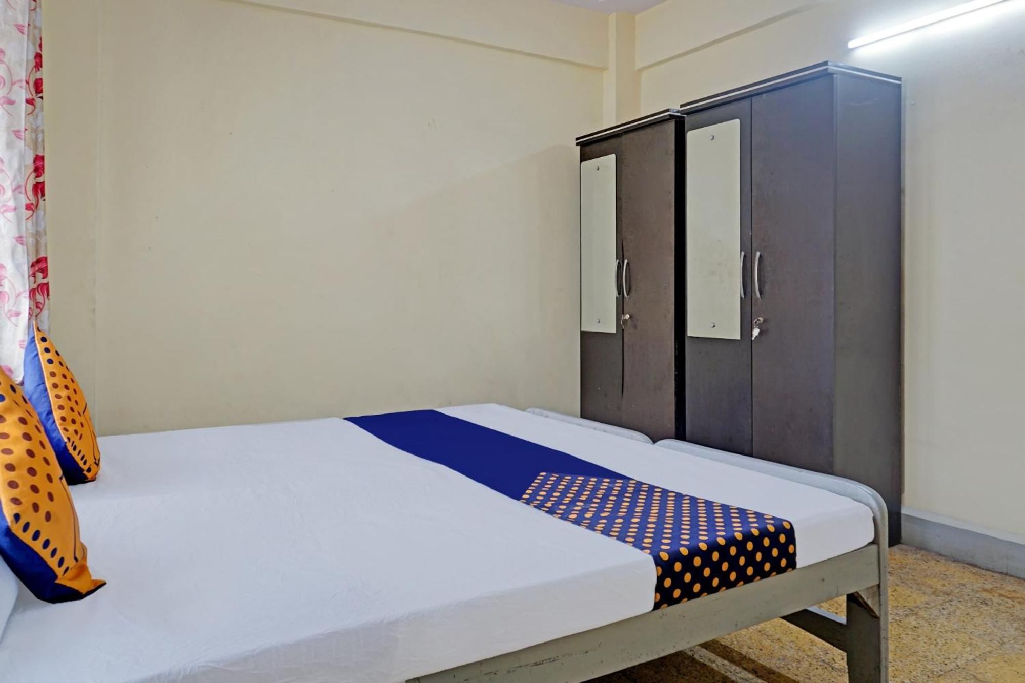 Spot On Hotel Prakash Residency, Near Hanuman Gym Ajmera Colony, Pimpri Dış mekan fotoğraf